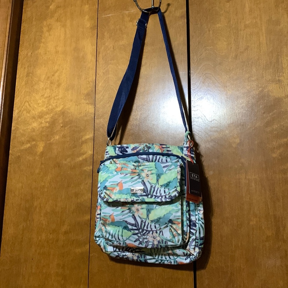 🆕 E.T.A BY ROSETTI- LARGE CROSSBODY PURSE